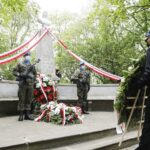 03.05.2020 Kielce. Uroczystości w 229. rocznicę uchwalenia Konstytucji 3 Maja. Złożenie wieńców pod pomnikiem Staszica / Jarosław Kubalski / Radio Kielce