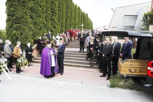 29.05.2020 Lubcza. Pogrzeb Stefana Wyczyńskiego / Jarosław Kubalski / Radio Kielce