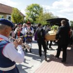 29.05.2020 Lubcza. Pogrzeb Stefana Wyczyńskiego / Jarosław Kubalski / Radio Kielce