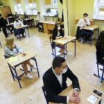 09.06.2020 Kielce. Zespół Szkół nr 3. Matura z matematyki / Jarosław Kubalski / Radio Kielce