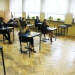 09.06.2020 Kielce. Zespół Szkół nr 3. Matura z matematyki / Jarosław Kubalski / Radio Kielce