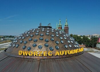 21.08.2020 Kielce. Dworzec autobusowy po rewitalizacji / Jarosław Kubalski / Radio Kielce