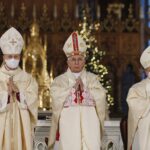 27.01.2021 Radom. Ingres biskupa Marka Solarczyka do katedry radomskiej. Na zdjęciu: biskup Marek Solarczyk, metropolita częstochowski arcybiskup Wacław Depo i biskup senior diecezji radomskiej Henryk Tomasik / Jarosław Kubalski / Radio Kielce