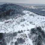 30.01.2021 Zachełmie. Rezerwat skalny. Dawny kamieniołom / Jarosław Kubalski / Radio Kielce