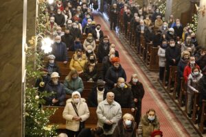 06.01.2021. Kielce. Bazylika katedralna. Święto Trzech Króli / Jarosław Kubalski / Radio Kielce