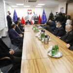 18.01.2021 Kielce. Urząd marszałkowski. Podpisanie umów na udzielenie dotacji na działalność zakładów aktywności zawodowej  / Jarosław Kubalski / Radio Kielce