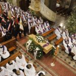 29.01.2021 Kielce. Uroczystości pogrzebowe ks. Edwarda Chata. Msza żałobna w katedrze / Jarosław Kubalski / Radio Kielce