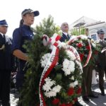 14.08.2020 Kielce. Odsłonięcie tablicy na murze urzędu miasta upamiętniającej Bitwę Warszawską i Bitwę Nad Niemnem / Jarosław Kubalski / Radio Kielce