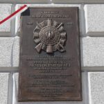 14.08.2020 Kielce. Odsłonięcie tablicy na murze urzędu miasta upamiętniającej Bitwę Warszawską i Bitwę Nad Niemnem / Jarosław Kubalski / Radio Kielce