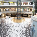 07.11.2020 Kielce. Zamknięte sklepy w galerii handlowej Korona / Jarosław Kubalski / Radio Kielce