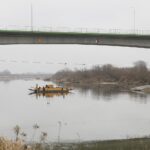 14.12.2020. Nowy Korczyn. Most przez Wisłę łączący województwa świętokrzyskie i małopolskie / Jarosław Kubalski / Radio Kielce