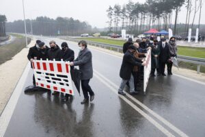 22.12.2020 Włoszczowa. Otwarcie południowej obwodnicy Włoszczowy / Jarosław Kubalski / Radio Kielce