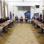 31.12.2020. Warszawa. Podpisanie umowy na budowę kampusu Głównego Urzędu Miar / Jarosław Kubalski / Radio Kielce