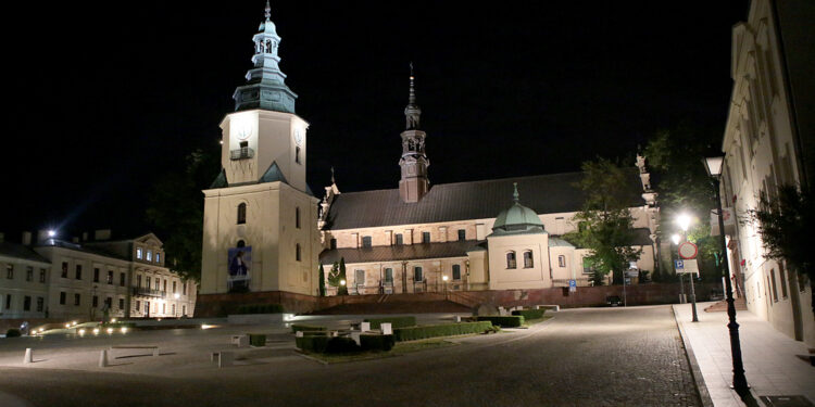 Kielce. Bazylika katedralna Wniebowzięcia Najświętszej Maryi Panny, Plac Najświętszej Maryi Panny / Robert Felczak / Radio Kielce