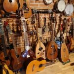 03.01.2021 Ćmielów. Zbiory instrumentów muzycznych Stanisława Jacka Machały / Emilia Sitarska / Radio Kielce