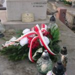 23.01.2021. Mirzec. Złożenie kwiatów na grobie Józefa Prendowskiego / Anna Głąb / Radio Kielce