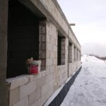 14.01.2021 Ostrowiec Świętokrzyski. Budowa nowej bazy Miejskiego Zakładu Komunikacji przy ul. Samsonowicza / Emilia Sitarska / Radio Kielce