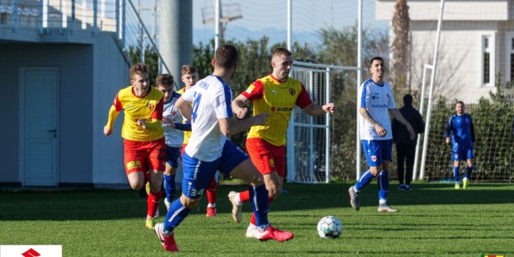 31.01.2021 Belek. Mecz Korona Kielce - FC Prisztina / Daniel Mazur / Korona Kielce