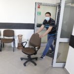 21.01.2021 Kielce. Przeprowadzka Departamentu Kultury i Dziedzictwa Narodowego oraz Departamentu Edukacji, Sportu i Turystyki z budynku przy ulicy Planty do urzędu marszałkowskiego / Jarosław Kubalski / Radio Kielce