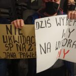 29.01.2021. Starachowice. Sesja rady miejskiej z próbą reorganizacji Szkoły Podstawowej nr 2 / Anna Głąb / Radio Kielce