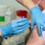 27.12.2020 Kielce. Pierwsze szczepienia w regionie przeciwko COVID-19 / Wiktor Taszłow / Radio Kielce