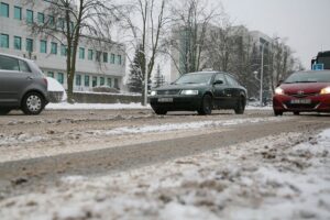 19.01.2021 Kielce. Trudne warunki na drogach / Wiktor Taszłow / Radio Kielce