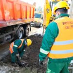 21.01.2021. Kielce. Awaria wodociągu na osiedlu Dąbrowa / Wiktor Taszłow / Radio Kielce