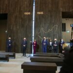 22.01.2021. Michniów. Wizyta wicepremiera Piotra Glińskiego w Mauzoleum Martyrologii Wsi Polskiej. Na zdjęciu (od lewej): Andrzej Bętkowski - marszałek województwa świętokrzyskiego, Piotr Gliński - wicepremier; minister kultury, dziedzictwa narodowego i sportu, Anna Krupka - wiceminister sportu, Mateusz Szpytma – zastępca prezesa Instytutu Pamięci Narodowej, Agata Wojtyszek - poseł, Krzysztof Lipiec - poseł, Krzysztof Słoń - senator, Zbigniew Koniusz - wojewoda świętokrzyski / Wiktor Taszłow / Radio Kielce