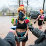 24.01.2021. Święta Katarzyna. Morsy wchodzą na Łysicę. Na zdjęciu: Aneta Zelis / Wiktor Taszłow / Radio Kielce