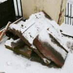 25.01.2021. Kielce. Prace przy zabytkowym murze w parku miejskim / Wiktor Taszłow / Radio Kielce