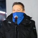 26.01.2021. Ciekoty. Przekazanie nowego wozu strażakom. Na zdjęciu: Mirosław Gębski – starosta kielecki / Wiktor Taszłow / Radio Kielce