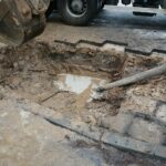 27.01.2021. Kielce. Awaria wodociągu na skrzyżowaniu ulic Marszałkowskiej i Wiśniowej / Wiktor Taszłow / Radio Kielce