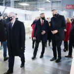 04.12.2020. Kielce. Szpital tymczasowy w Targach Kielce. Na zdjęciu (od lewej): Andrzej Bętkowski - marszałek województwa świętokrzyskiego, Zbigniew Koniusz - wojewoda świętokrzyski, Bogdan Wenta - prezydent Kielc / Wiktor Taszłow / Radio Kielce
