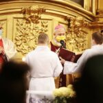 01.11.2020. Kielce. Bazylika katedralna. Msza święta. Na zdjęciu: Jan Piotrowski - biskup kielecki / Wiktor Taszłow / Radio Kielce