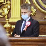 11.11.2020. Kielce. Bazylika katedralna. Msza święta. Na zdjęciu: Krzysztof Słoń - senator / Wiktor Taszłow / Radio Kielce