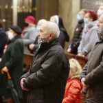 11.11.2020. Kielce. Bazylika katedralna. Msza święta. / Wiktor Taszłow / Radio Kielce