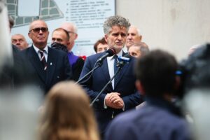 17.09.2020. Kielce. 81. rocznica agresji sowieckiej na Polskę. Na zdjęciu (w środku): Krzysztof Słoń - senator PiS / Wiktor Taszłow / Radio Kielce