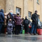 24.12.2020. Kielce. Wigilia dla osób bezdomnych i potrzebujących / Wiktor Taszłow / Radio Kielce