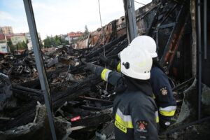 25.08.2020. Kielce. Zgliszcza marketu Lidl przy ulicy Piekoszowskiej / Wiktor Taszłow / Radio Kielce