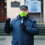 24.12.2020. Kielce. Wigilia dla osób bezdomnych i potrzebujących. Na zdjęciu: ks. Krzysztof Banasik - zastępca dyrektora Caritas Diecezji Kieleckiej / Wiktor Taszłow / Radio Kielce