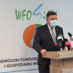 01.02.2021. Kielce. Wsparcie dla świętokrzyskich szpitali w ramach programu zapobiegania i zwalczania COVID-19. Na zdjęciu: Andrzej Kryj - poseł PiS / Wojewódzki Fundusz Ochrony Środowiska i Gospodarki Wodnej w Kielcach/Facebook