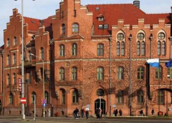 Toruń. Urząd Miasta / Wikipedia