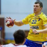 20.02.2021. Gdańsk. 14. kolejka PGNiG Superligi: Torus Wybrzeże - Łomża Vive Kielce. Na zdjęciu (z piłką): Władysław Kulesz - Łomża Vive / PAP/Adam Warżawa