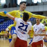 20.02.2021. Gdańsk. 14. kolejka PGNiG Superligi: Torus Wybrzeże - Łomża Vive Kielce. Na zdjęciu (z piłką): Szymon Sićko - Łomża Vive / PAP/Adam Warżawa