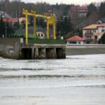 23.01.2021. Brody. Zapora i elektrownia wodna na rzece Kamiennej / Robert Felczak / Radio Kielce