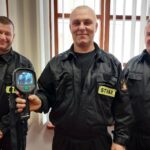 27.02.2021. Skotniki. Strażacy z OSP Skotniki z zakupioną kamerą termowizyjną / Grażyna Szlęzak-Wójcik / Radio Kielce