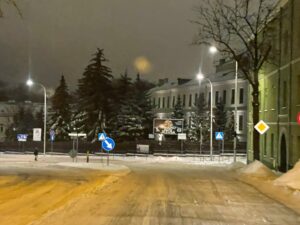 08.02.2021 Kielce. Zima na drogach / Wiktor Taszłow / Radio Kielce