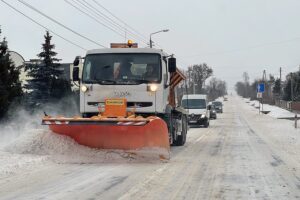 08.02.2021. Droga wojewódzka nr 763 Morawica - Chęciny / Wiktor Taszłow / Radio Kielce