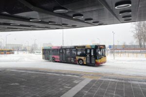 08.02.2021. Dworzec autobusowy w Kielcach / Wiktor Taszłow / Radio Kielce