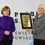 69. Plebiscyt Sportowy - Świętokrzyskie Gwiazdy Sportu 2020. Na zdjęciu (od lewej): Anna Krupka - wiceminister sportu, Mirosława Sarna - zasłużona dla świętokrzyskiego sportu / Echo Dnia